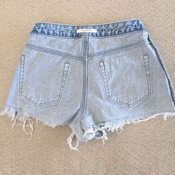 Pacsun High Rise Festival Medium Wash Distressed Jean Shorts - Size 26 - Picture 10 of 12